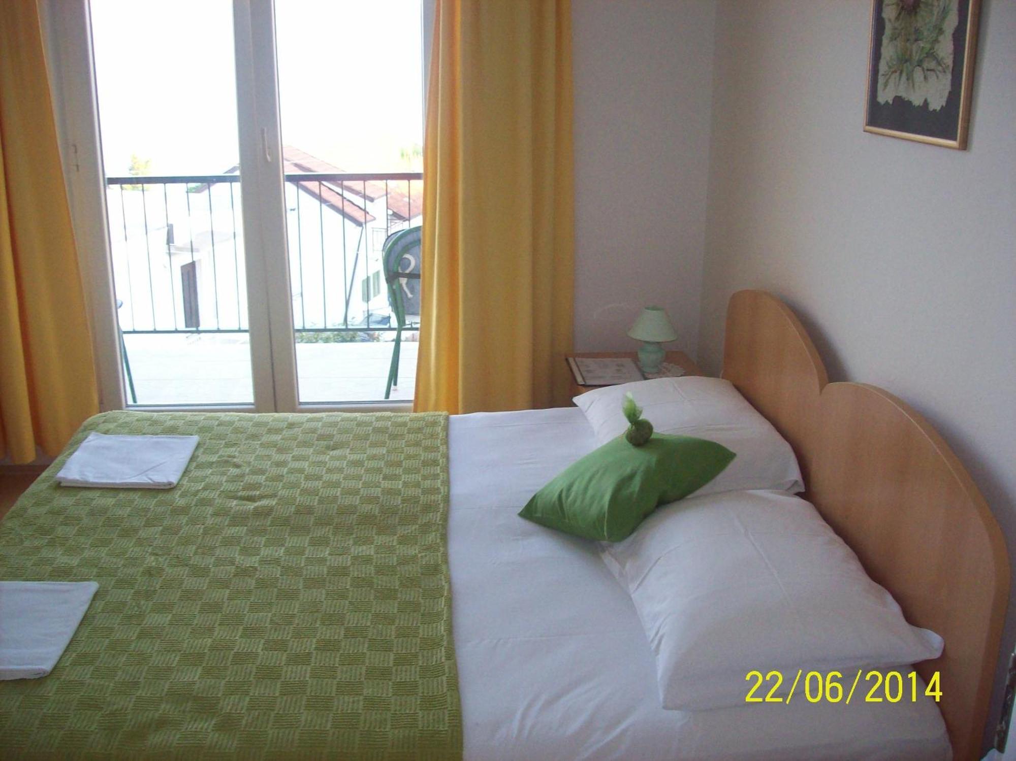 Guesthouse Podaca Eksteriør bilde